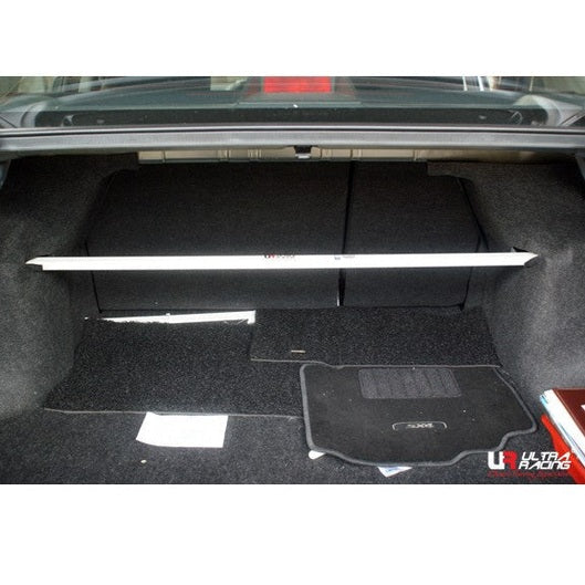 Barre anti-rapprochement supérieure arrière 2 points Ultra Racing SUZUKI SX4 1ST GEN 1.6 2WD SEDAN 2006-2014
