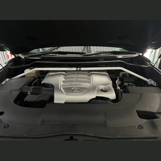 Barre anti-rapprochement Ultra Racing à 2 points LEXUS LX570 3RD GEN (J200) 2ND-FACELIFT 5.7 V8 4WD 2008-2021