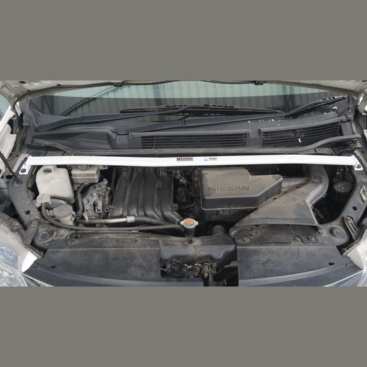 Barre anti-rapprochement Ultra Racing à 2 points NISSAN SERENA 4TH GEN (C26) 2.0 2WD 2010-2018