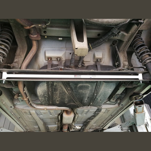 Barre de torsion arrière à 2 points Ultra Racing CHERY ALADO EASTAR 2.4 2WD 2008-2015