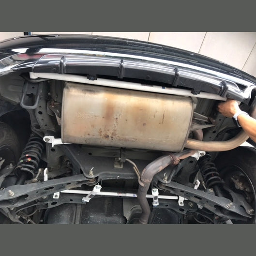 Barre de torsion arrière à 2 points Ultra Racing MITSUBISHI ASX 3RD GEN 2.0 4WD 2010+