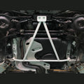 Barre inférieure arrière 3 points Ultra Racing VOLVO V40 T4 1.6 4WD 2012-2016